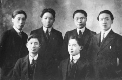 王若飞留学照